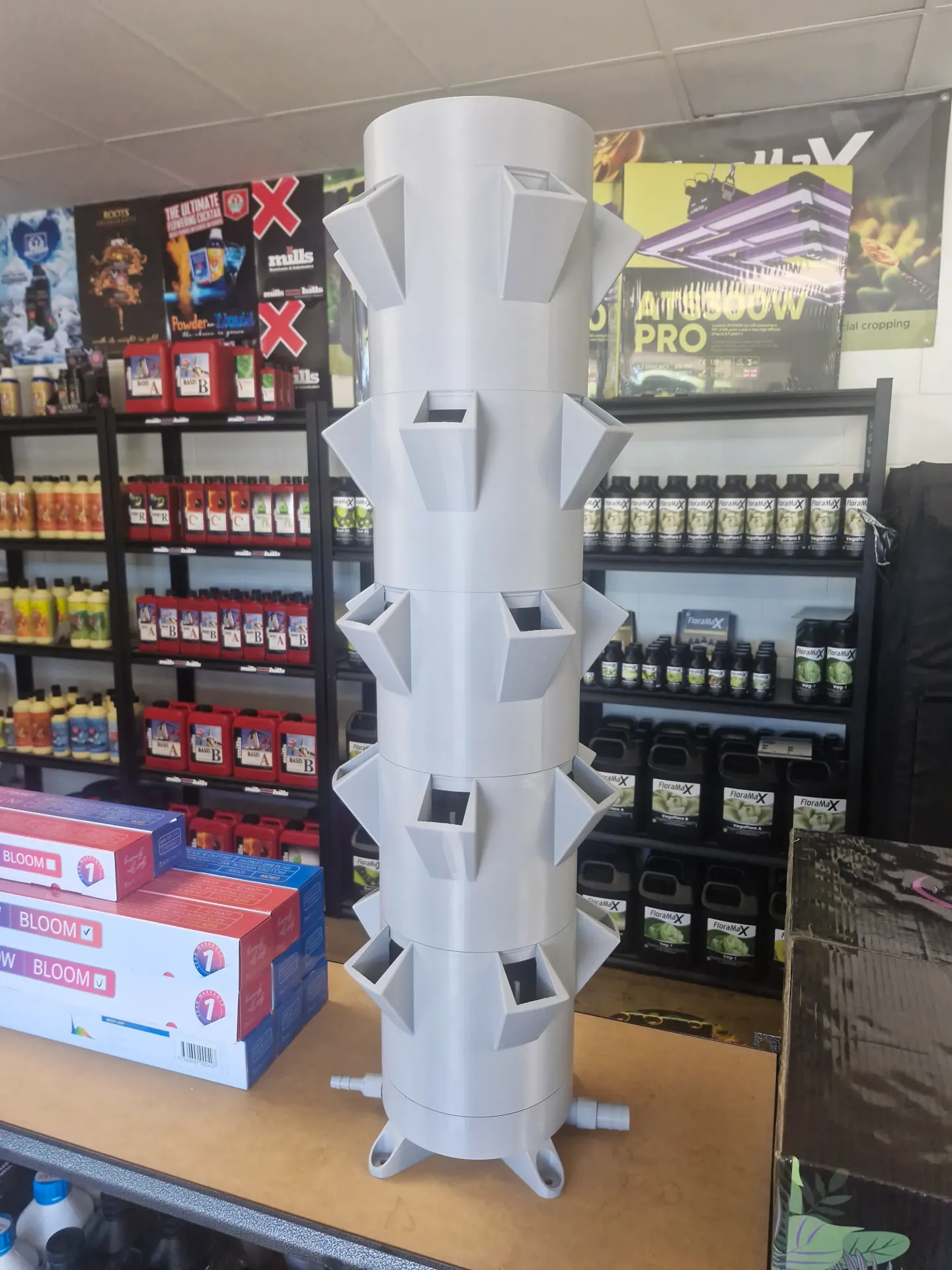 Darwin Hydroponics DWC Grow Tower (EXC)